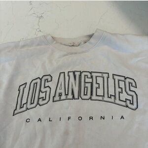 Brandy Melville “ Los Angeles “ White crewneck!!